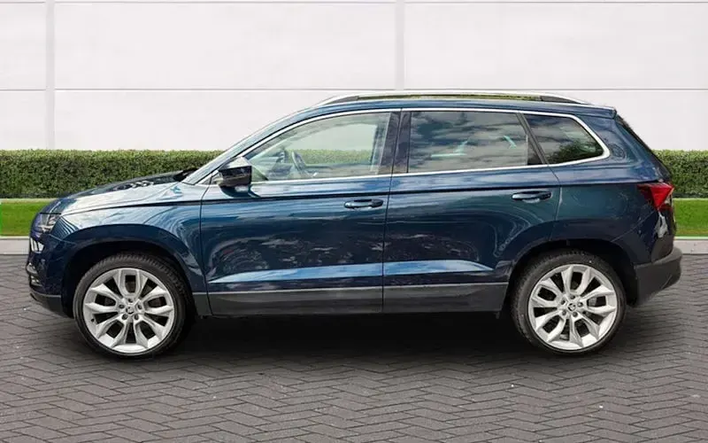 Usado Skoda Karoq SE L 150 HP (110 kW) 2020 Azul SUV