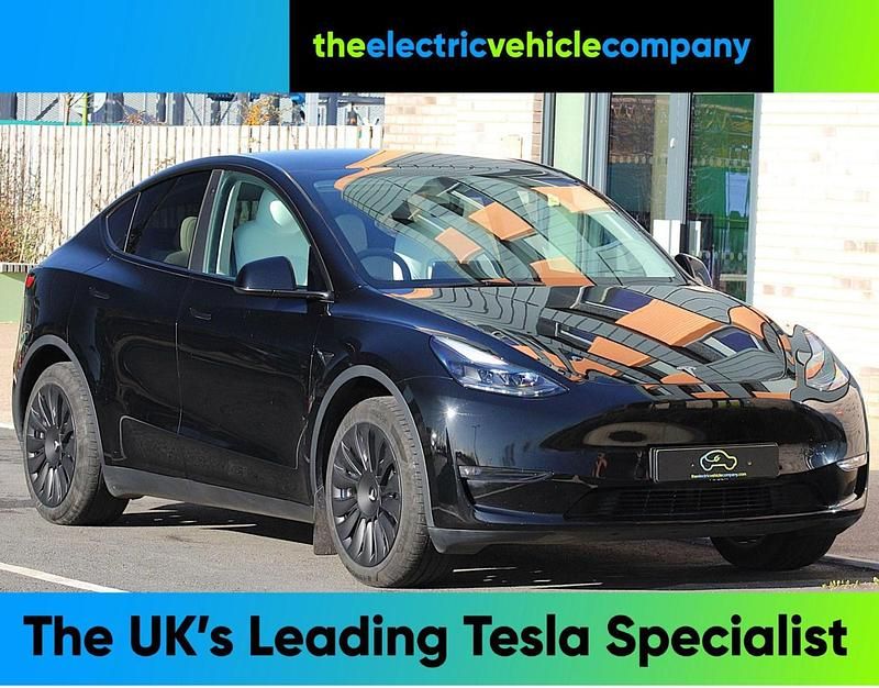 Black Used 2023 Tesla Model Y Long Range AWD SUV | £26,995 (Fair price) - Image 1/3