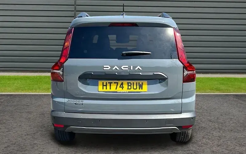 Used Dacia Jogger Expression 141 HP (103 kW) 2024 Grey MPV