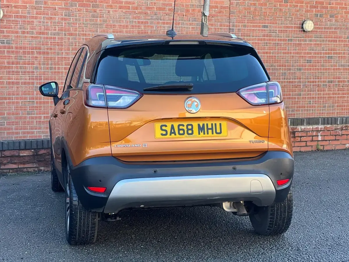 Used Vauxhall Crossland X Elite 130 HP (95 kW) 2018 Orange SUV