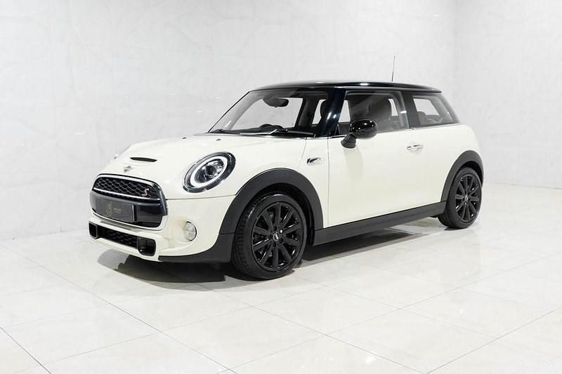 Used Mini Cooper S Hatch 192 HP (141 kW) 2018 White Hatchback