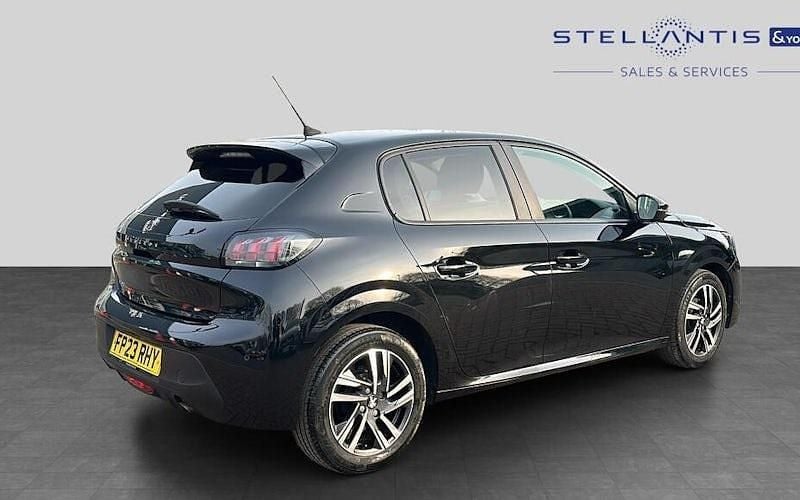 Used Peugeot 208 Active+ 75 HP (55 kW) 2023 Black Hatchback