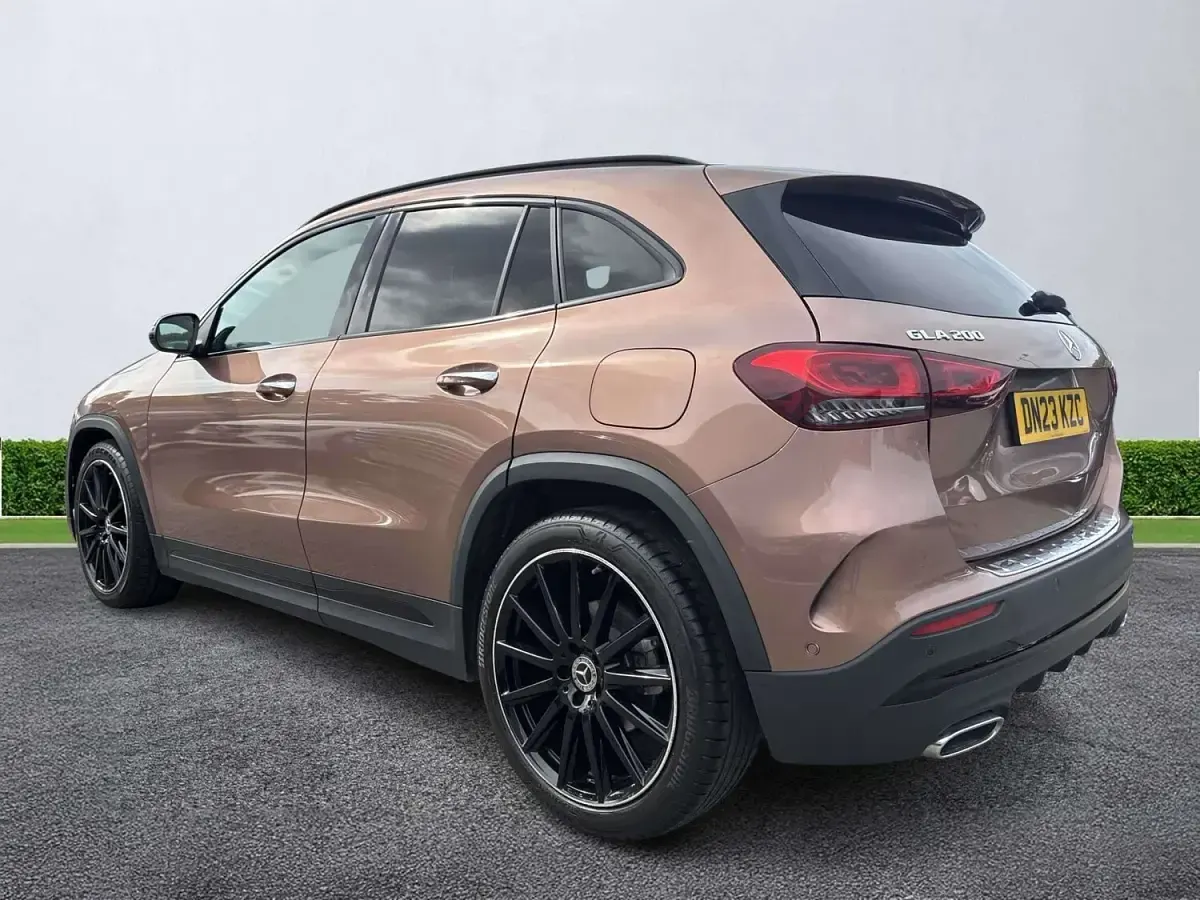 Used Mercedes GLA200 AMG Line Premium Plus 163 HP (119 kW) 2023 Gold SUV