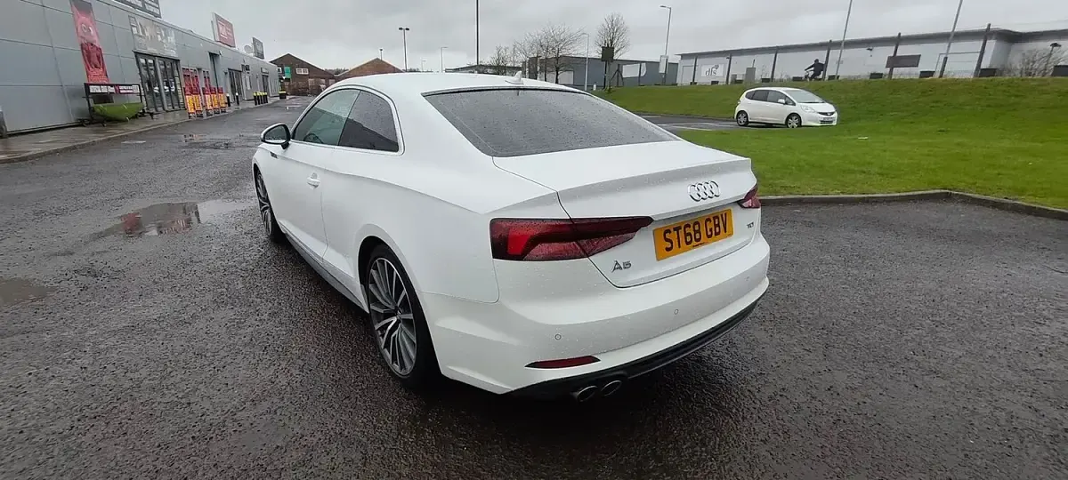 Usado Audi A5 S-Line 190 CV (139 kW) 2018 Blanco Coupe