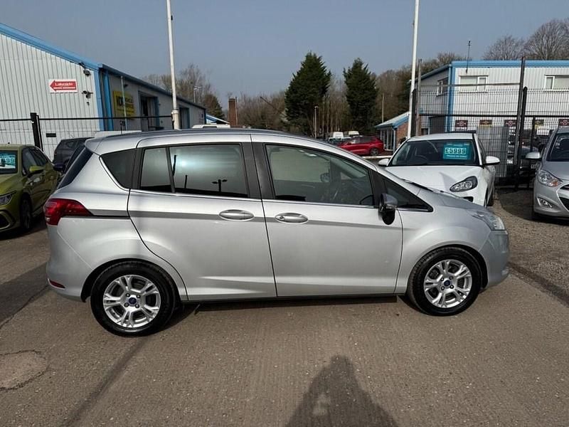 Used Ford B-MAX Zetec 90 HP (66 kW) 2015 Silver MPV