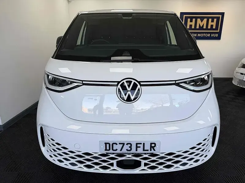 Used VW ID. Buzz Pro 11 kW (15 HP) 2023 White MPV