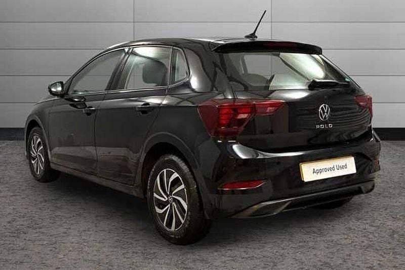 Used VW Polo Life 95 HP (69 kW) 2023 Black Hatchback