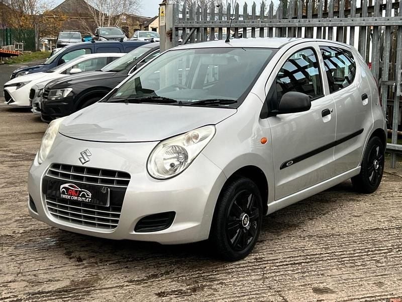 Used Suzuki Alto SZ3 68 HP (50 kW) 2010 Silver Hatchback