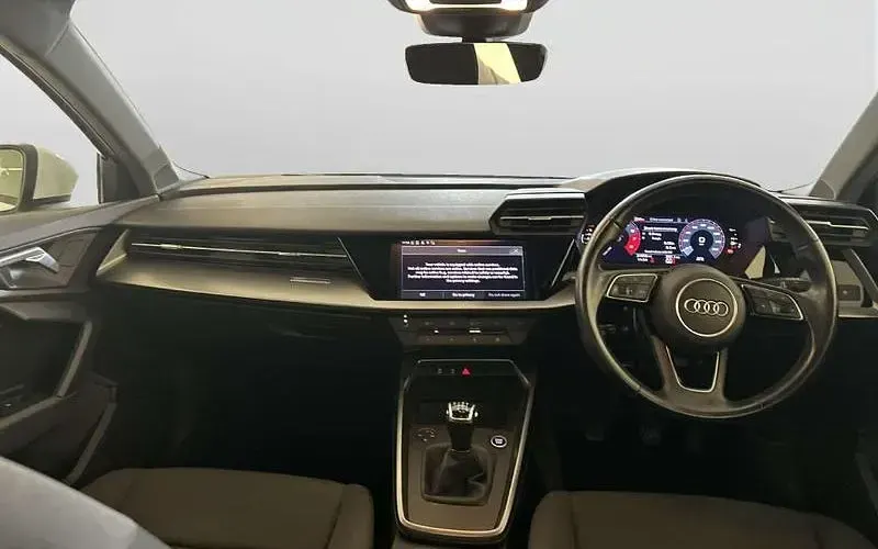 Usado Audi A3 Sportback 110 HP (80 kW) 2023 Citadino