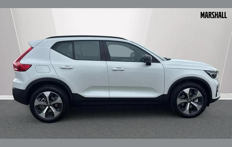 Used Volvo XC40 Plus 161 HP (118 kW) 2026 White SUV