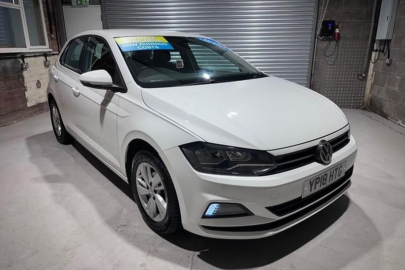 Used VW Polo SE 95 HP (69 kW) 2018 White Hatchback