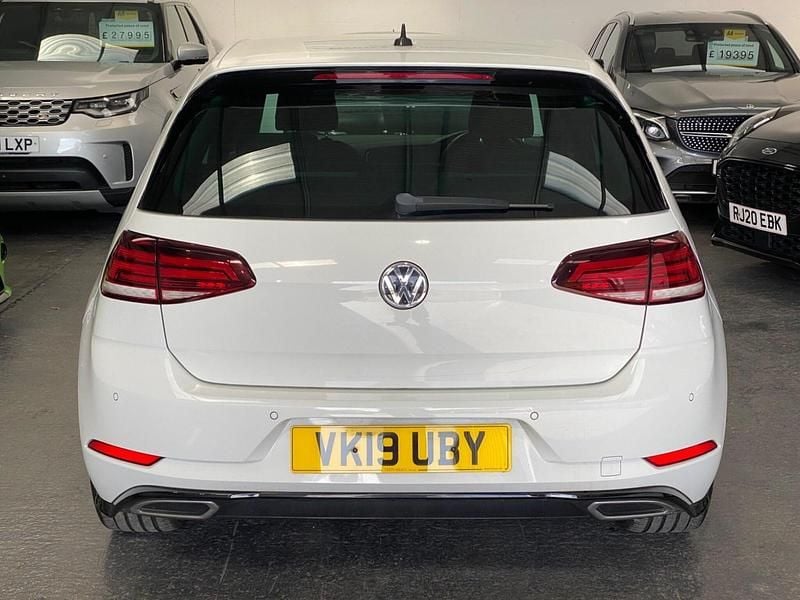 Used VW Golf VII R-line 150 HP (110 kW) 2019 White Hatchback