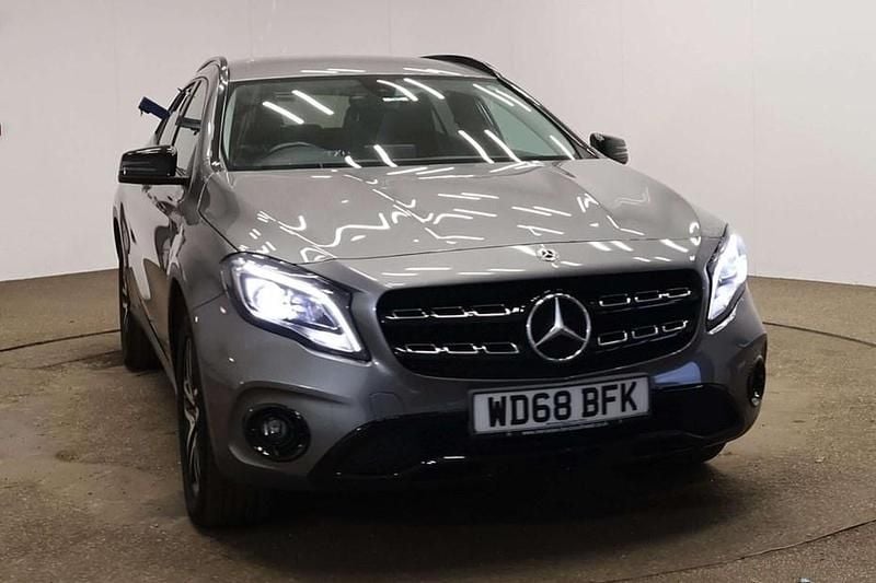 Used Mercedes GLA180 Urban 122 HP (89 kW) 2018 Grey SUV