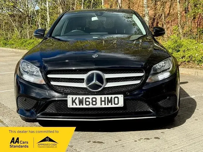 Second-hand Mercedes C200 SE 2018 Negru Berlinǎ
