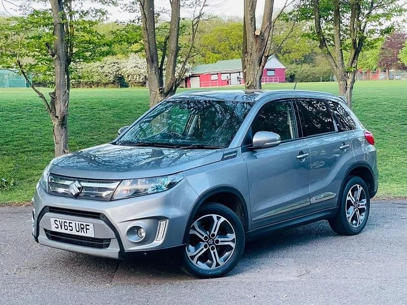 Second-hand Suzuki Vitara SZ5 120 CP (88 kW) 2015 Gri SUV