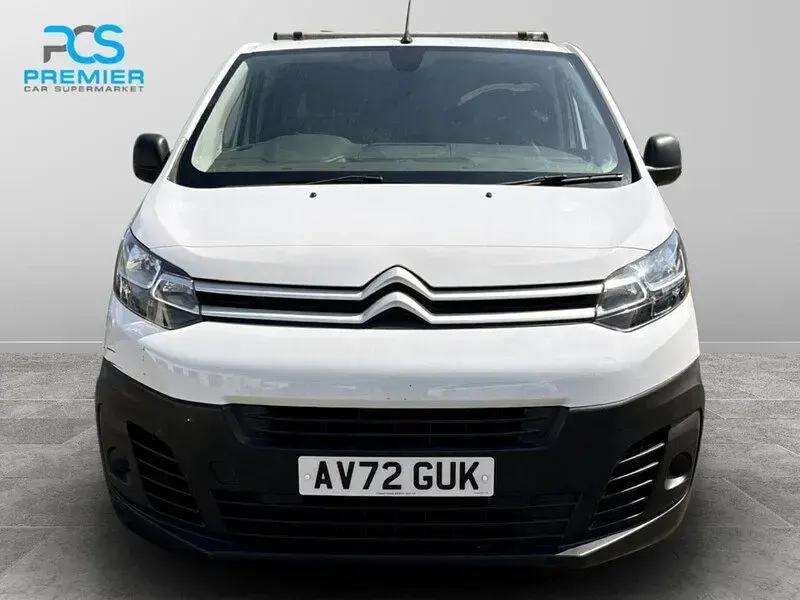 Used Citroën Dispatch 142 HP (104 kW) 2022 White MPV