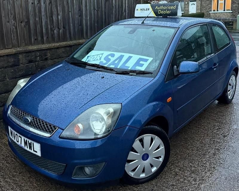 Blue Used 2007 Ford Fiesta Zetec Hatchback | £1,195 (Good price) - Image 1/4