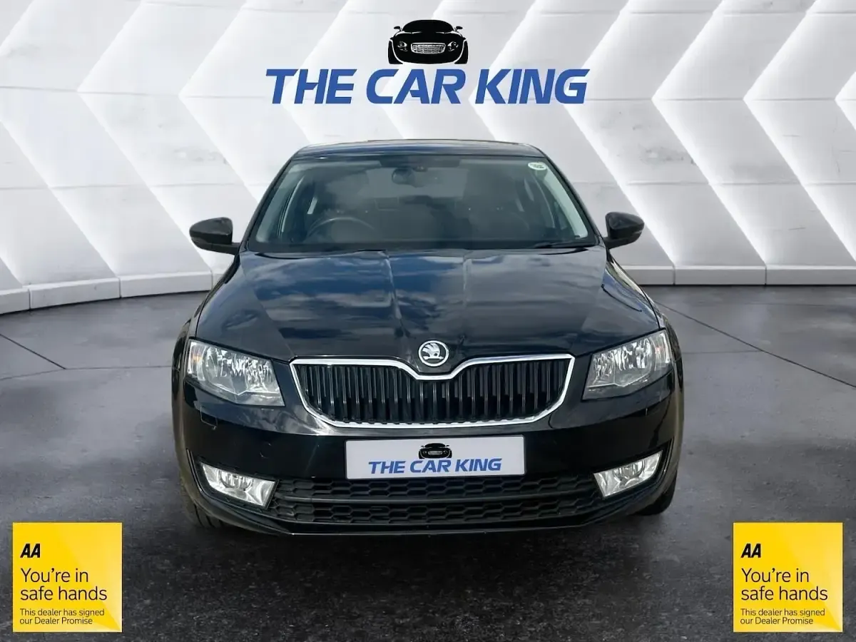 Used Skoda Octavia Elegance 184 HP (135 kW) 2013 Black Hatchback