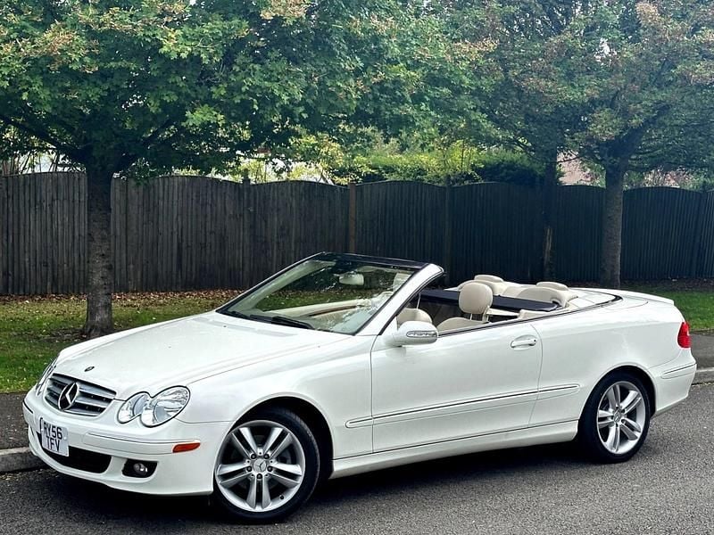White Used 2007 Mercedes CLK350 Avantgarde | £8,495 - Image 1/4