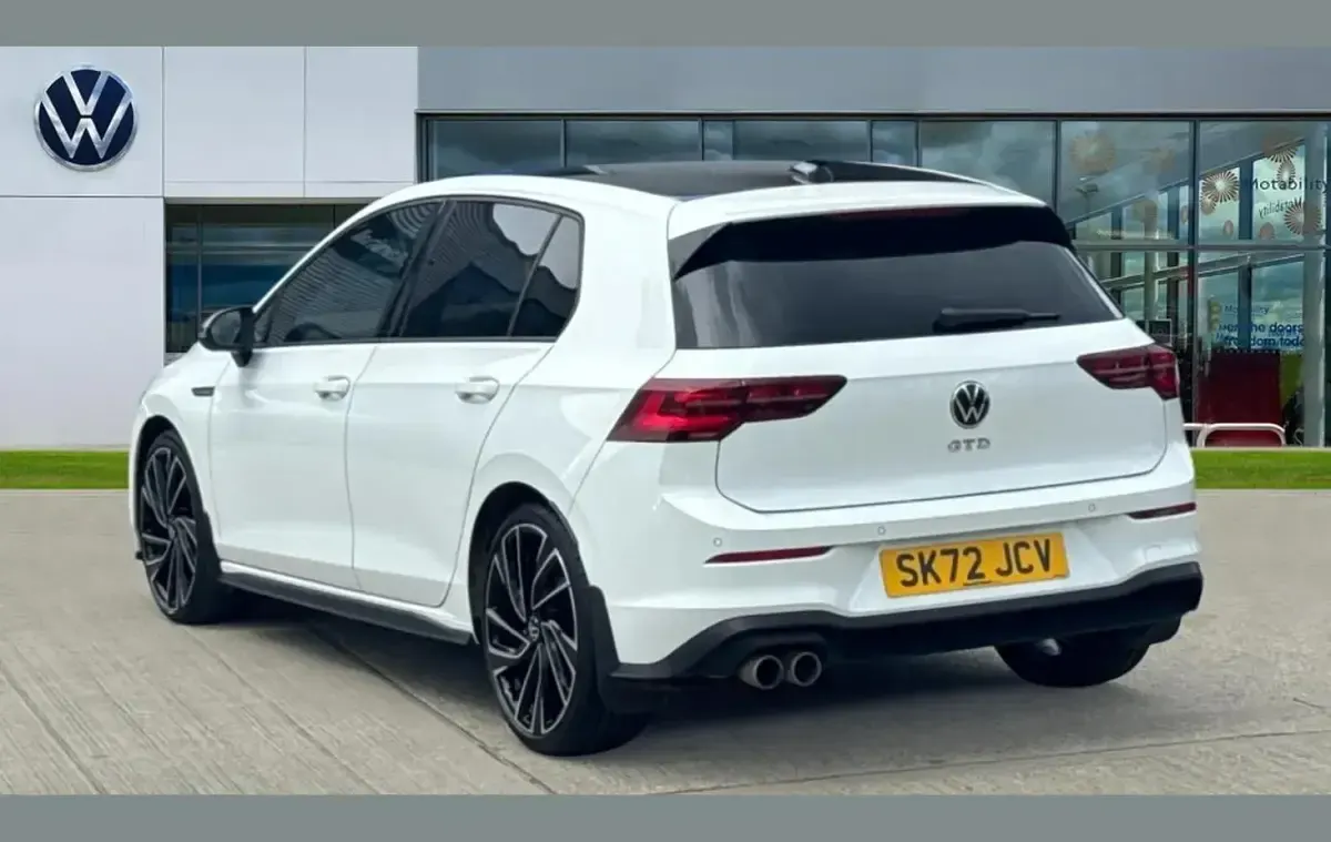 Used VW Golf VIII GTD 200 HP (147 kW) 2022 White Hatchback