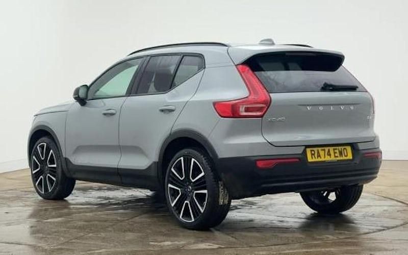Used Volvo XC40 Ultra 197 HP (144 kW) 2025 SUV