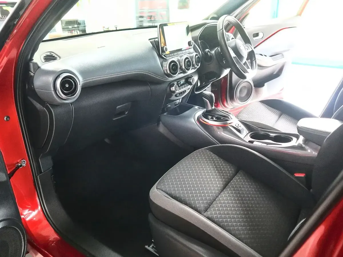 Used Nissan Juke N-Connecta 117 HP (86 kW) 2020 Red SUV