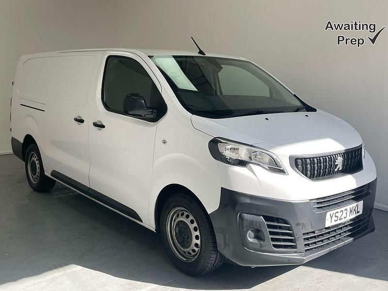 White Used 2023 Peugeot Expert Premium Van | £16,450 (Good price) - Image 1/3