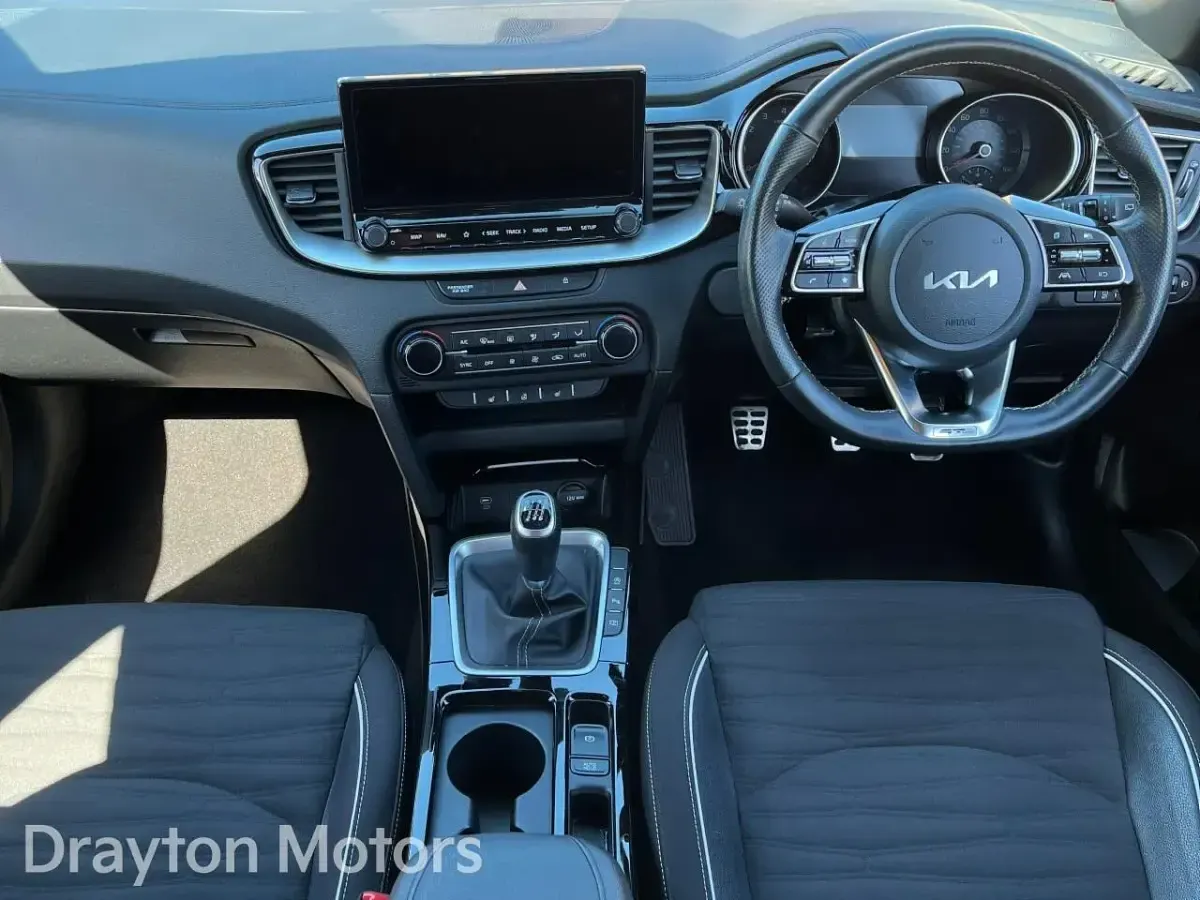 Used Kia Ceed GT GT-Line 158 HP (116 kW) 2024 Red Hatchback