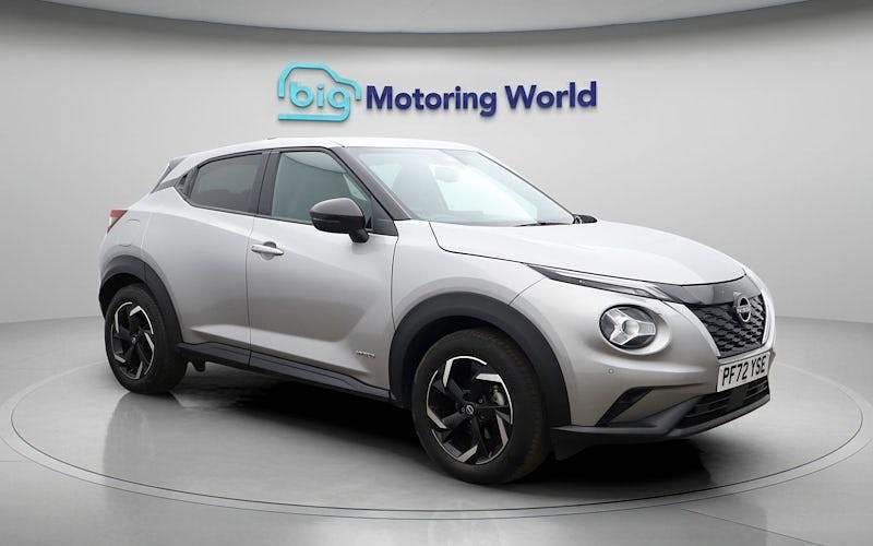 Used Nissan Juke N-Connecta 143 HP (105 kW) 2023 Silver SUV