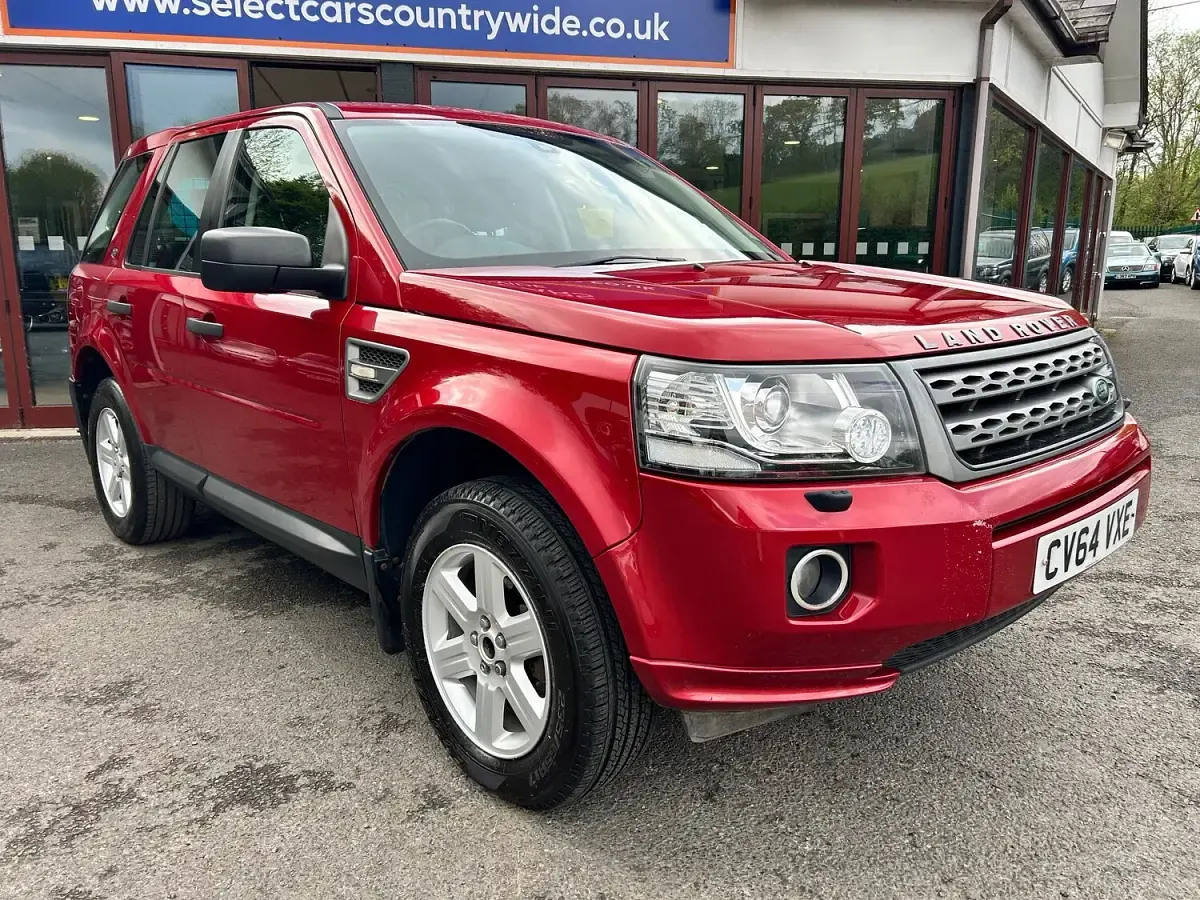 Used Land Rover Freelander 2 190 HP (139 kW) 2014 Red SUV