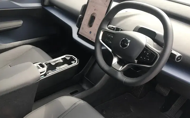 New Volvo EX30 Performance 314 kW (428 HP) 2026 White SUV