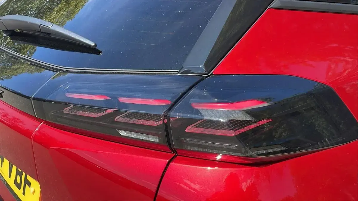 Used Peugeot 2008 Allure 129 HP (94 kW) 2025 Red SUV
