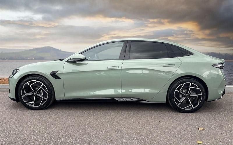 New BYD Seal Design 230 kW (313 HP) 2026 Sedan