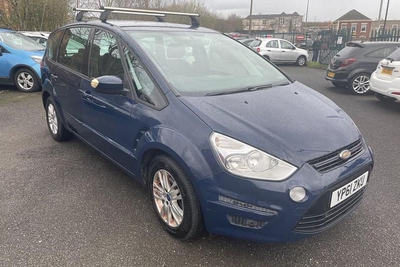 Used Ford S-MAX Zetec 140 HP (102 kW) 2011 Blue MPV