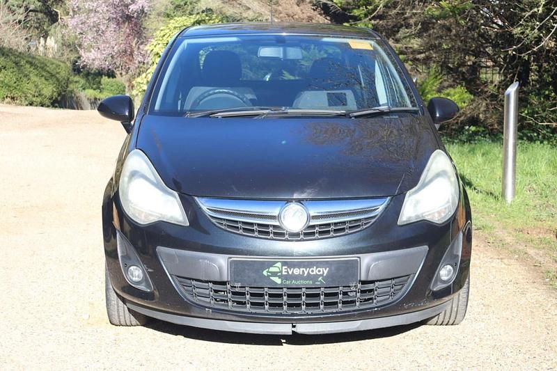 Used Vauxhall Corsa 85 HP (62 kW) 2012 Black Hatchback
