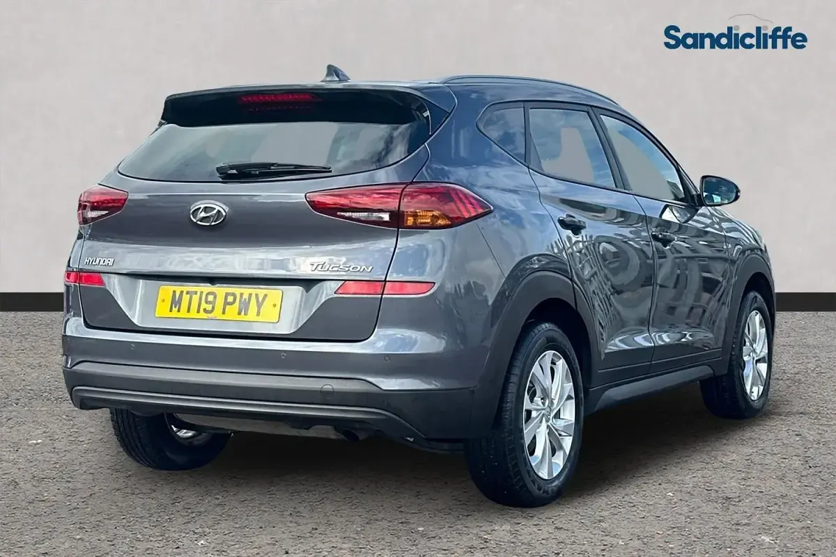 Used Hyundai Tucson SE 132 HP (97 kW) 2019 Grey SUV