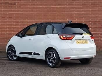 Used Honda Jazz Hybrid 109 HP (80 kW) 2022 White Hatchback