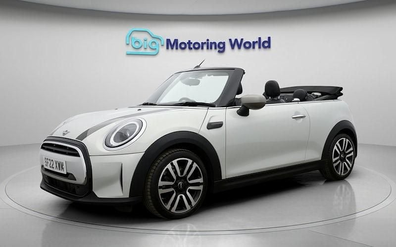 Używany Mini Cooper Cabriolet Exclusive 136 KM (100 kW) 2022 Srebrny Kabriolet