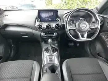 Used Nissan Juke N-Connecta 114 HP (83 kW) 2023 White SUV