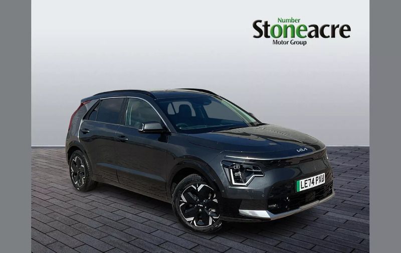 Grey New 2025 Kia e-Niro 4 SUV | £30,250 (Fair price) - Image 1/4