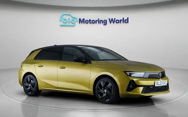 Used Vauxhall Astra 179 HP (131 kW) 2025 Hatchback