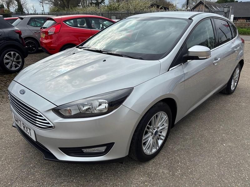 Used Ford Focus Zetec 2017 Silver Hatchback