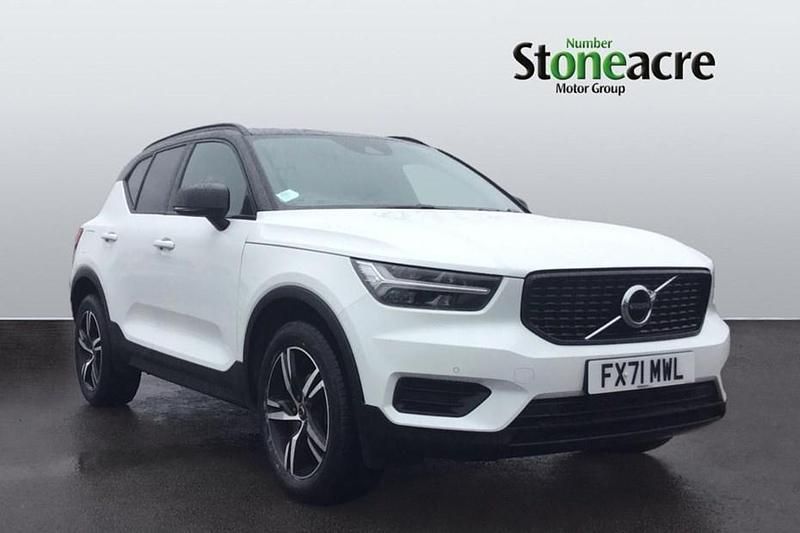 White Used 2021 Volvo XC40 R-Design SUV | £20,995 (Fair price) - Image 1/1