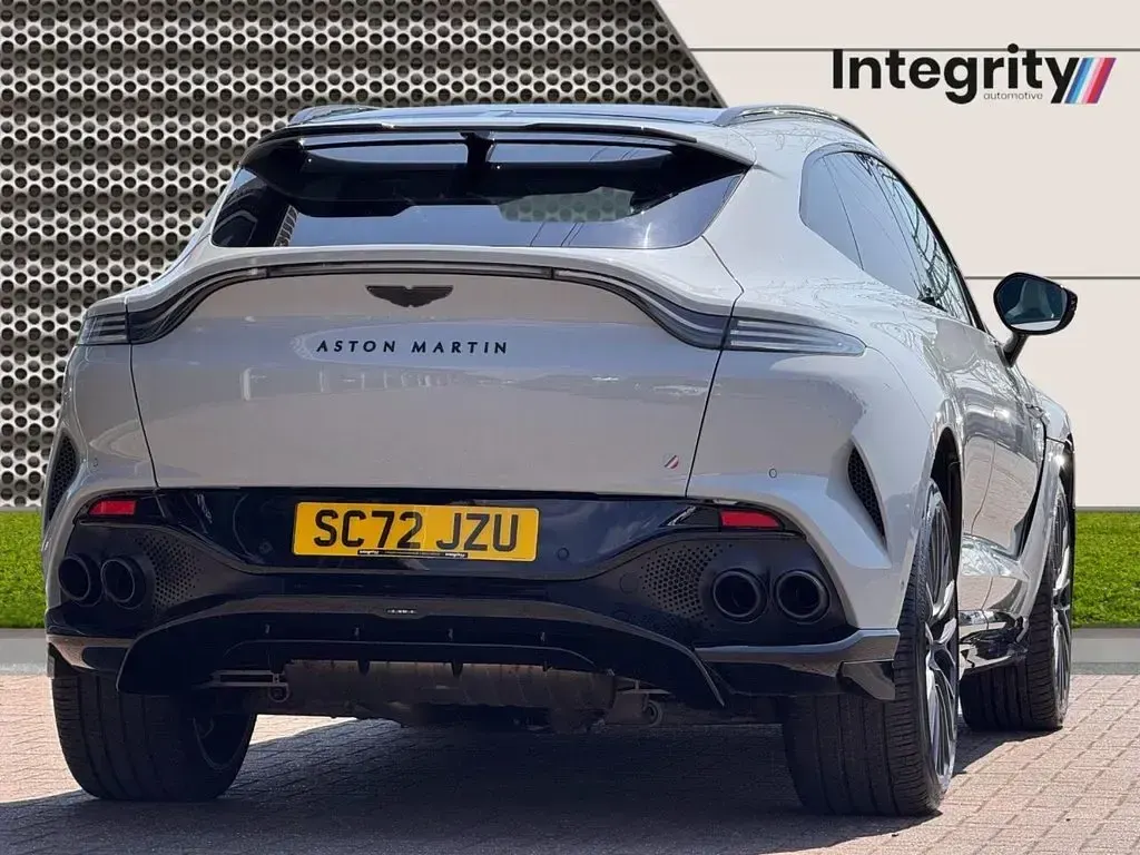 Used Aston Martin DBX 707 HP (519 kW) 2022 Grey SUV