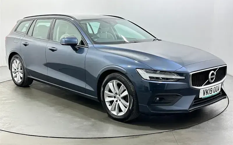 Used Volvo V60 Momentum 150 HP (110 kW) 2019 Estate