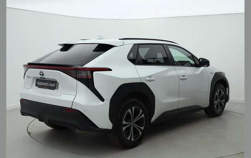 Used Toyota bZ4X 150 kW (204 HP) 2023 White SUV