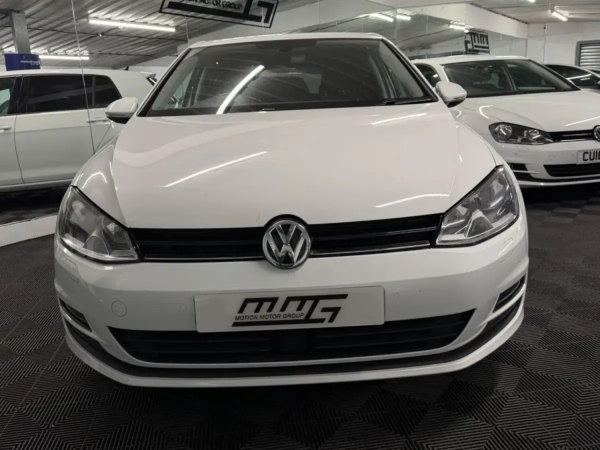 Used VW Golf VII Edition 110 HP (80 kW) 2016 White Hatchback