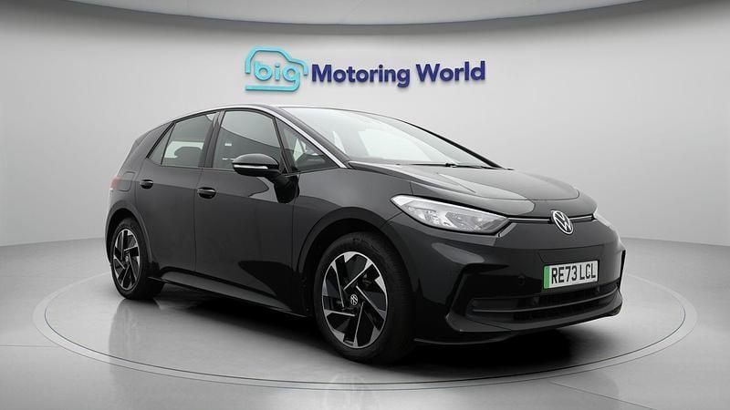 Black Used 2023 VW ID.3 Pro Hatchback | £19,600 (Fair price) - Image 1/4