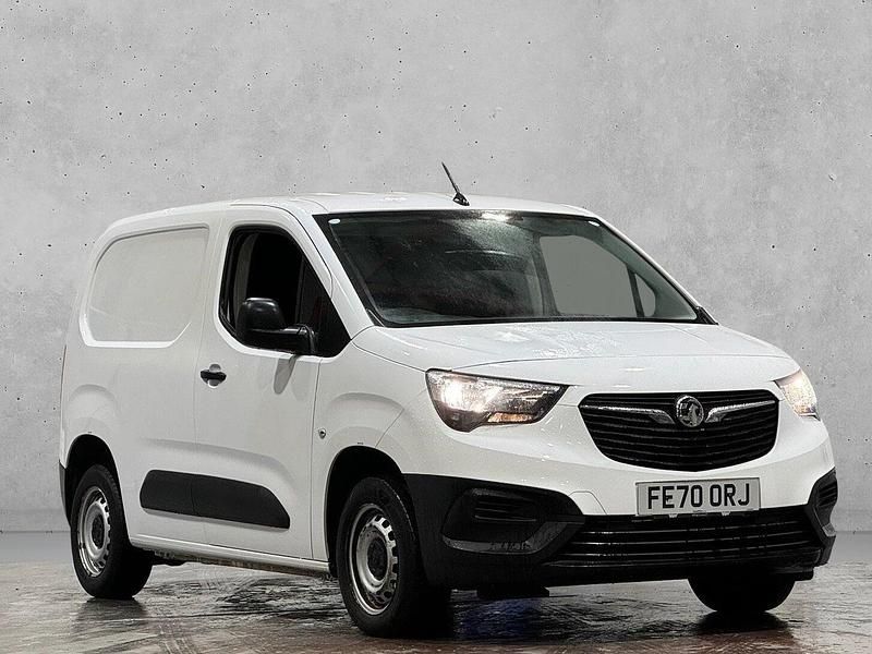 Usado Vauxhall Combo Edition 75 CV (55 kW) 2020 Blanco Van