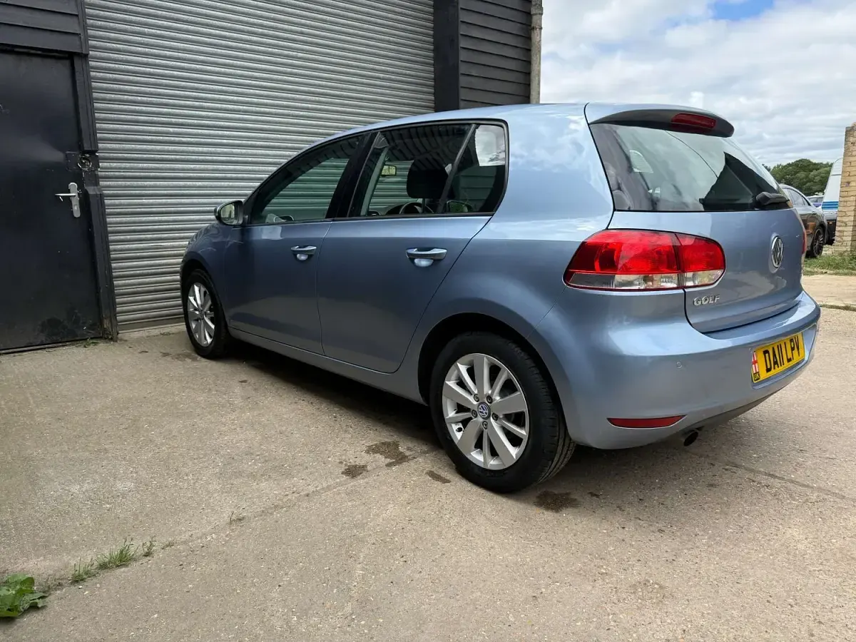 Used VW Golf VI Match 105 HP (77 kW) 2011 Blue Hatchback